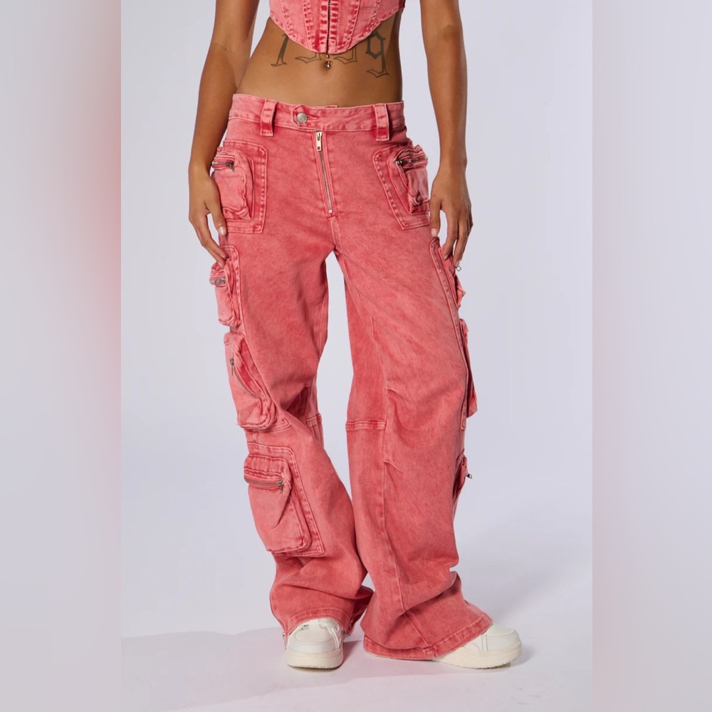 Trendy Coral Pink Wide-Leg Cargo Pants